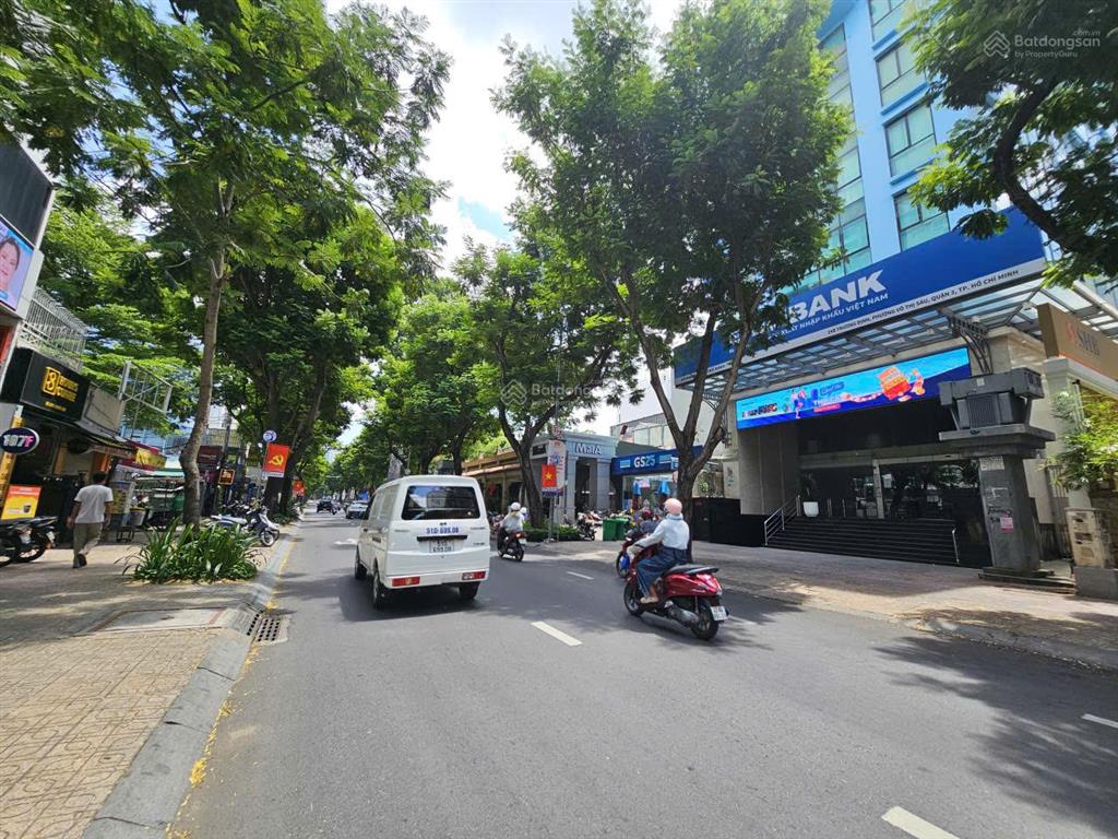 Building trương định ngang 10m hầm 10 lầu 2000m2