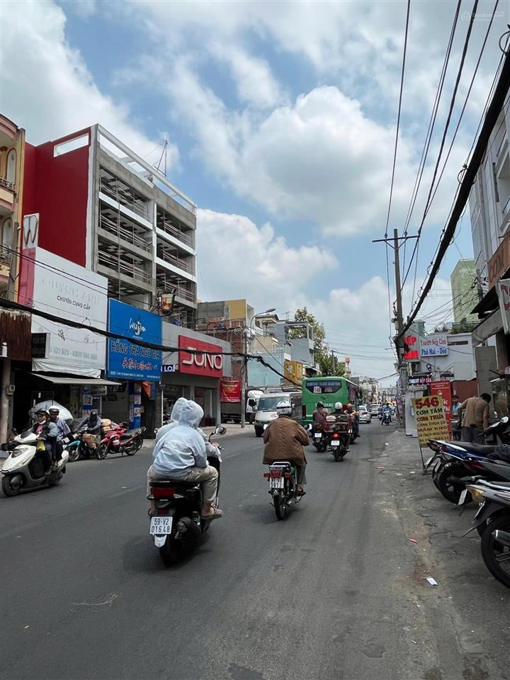 5000m2 ngang 20m sâu 40m 8 tầng 485 lê quang định