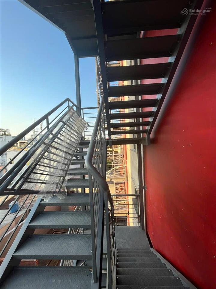5000m2 ngang 20m sâu 40m 8 tầng 485 lê quang định