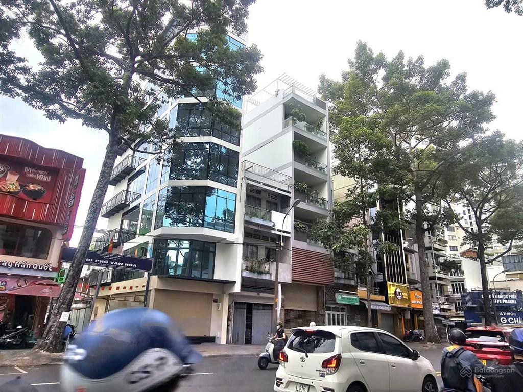 Cho thuê mặt tiền an dương vương, quận 5  ngang khủng 11m  phù hợp showroom, thẩm mỹ viện