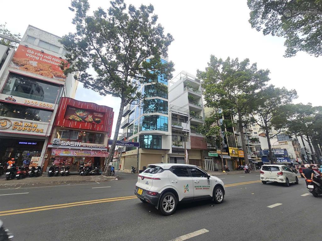 Cho thuê mặt tiền an dương vương, quận 5  ngang khủng 11m  phù hợp showroom, thẩm mỹ viện