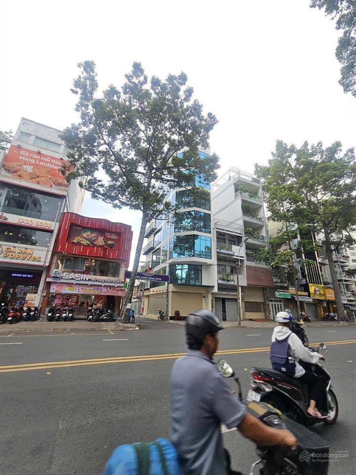 Cho thuê mặt tiền an dương vương, quận 5  ngang khủng 11m  phù hợp showroom, thẩm mỹ viện