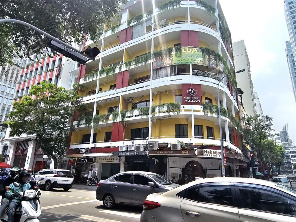 Ngã tư 39 hai bà trưng  đông du ngang 30x7m 215m2 phố đi bộ