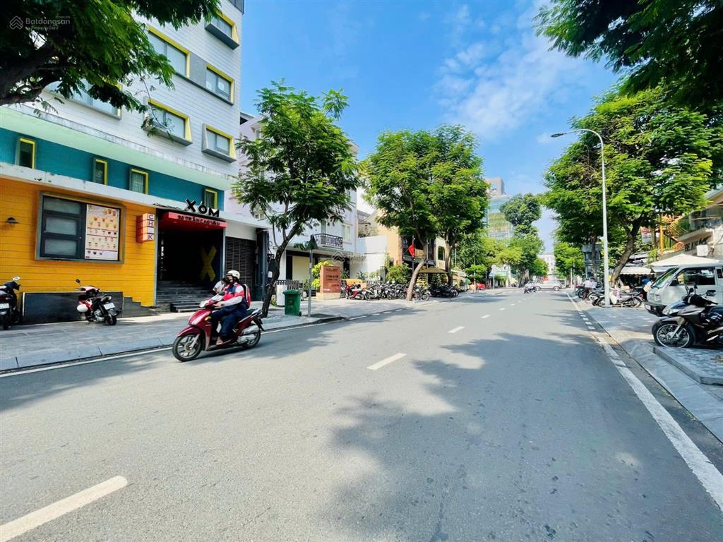 20 trần cao vân ngang 14m 800m2 ngay hồ con rùa