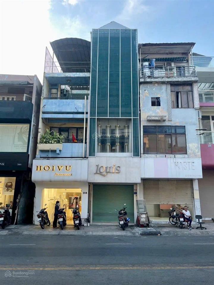 Võ văn tần 4x15 3 tầng 200m2 tiện spa shop ngay kế góc ngã tư
