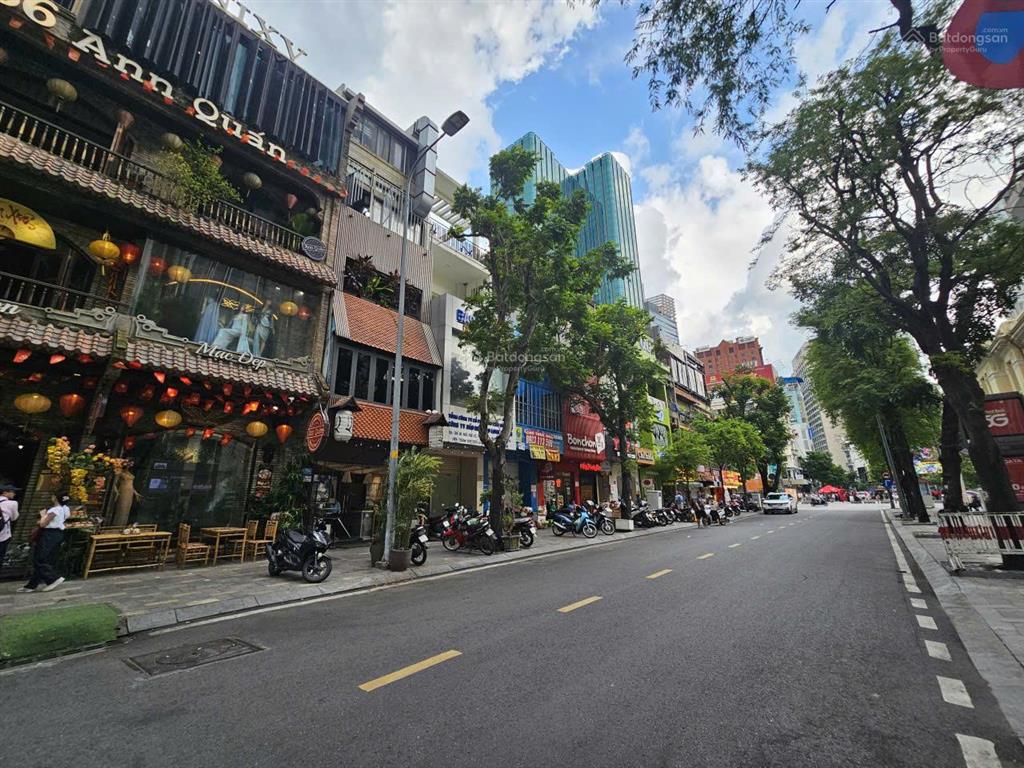 Mt phan xích long, ngang 8m, 5 tầng, 600m2, tiện mở nhà hàng, cà phê, spa
