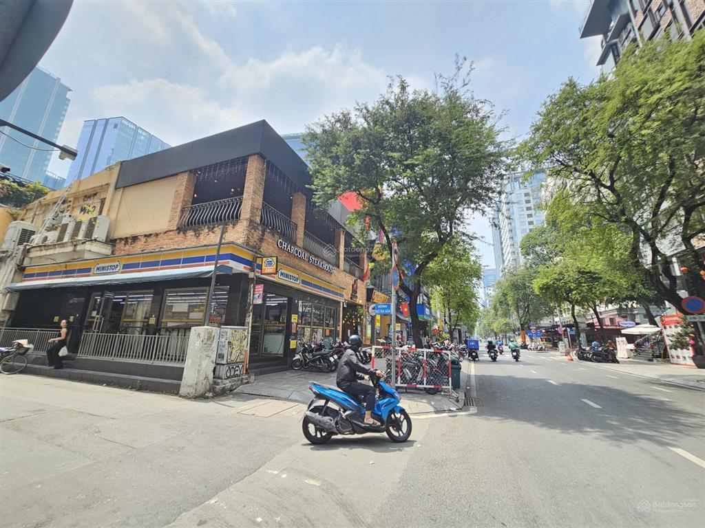 Ngang 22m 500m2 góc 2 mt ngô văn năm