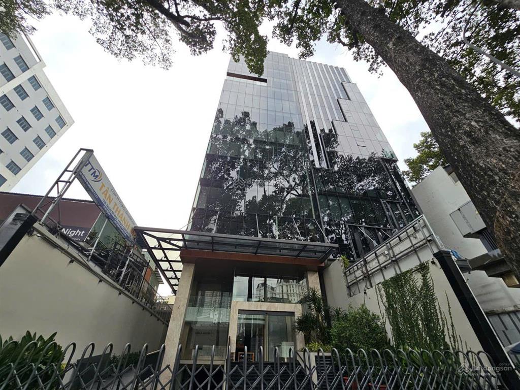 Building góc 2mt 260 lê văn sỹ ngang 12m 7 tầng tm pccc 1600m2