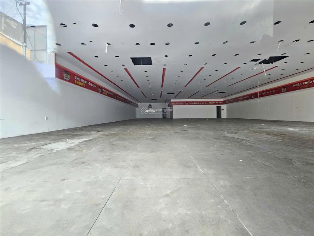 600m2 góc 479 cách mạng tháng 8 10x20m 3 tầng siêu rẻ