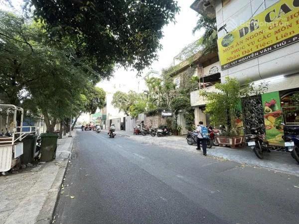 Siêu phẩm đầu tư q1 mt nguyễn văn thủ 11m ngang khủng giá 80 tr/th