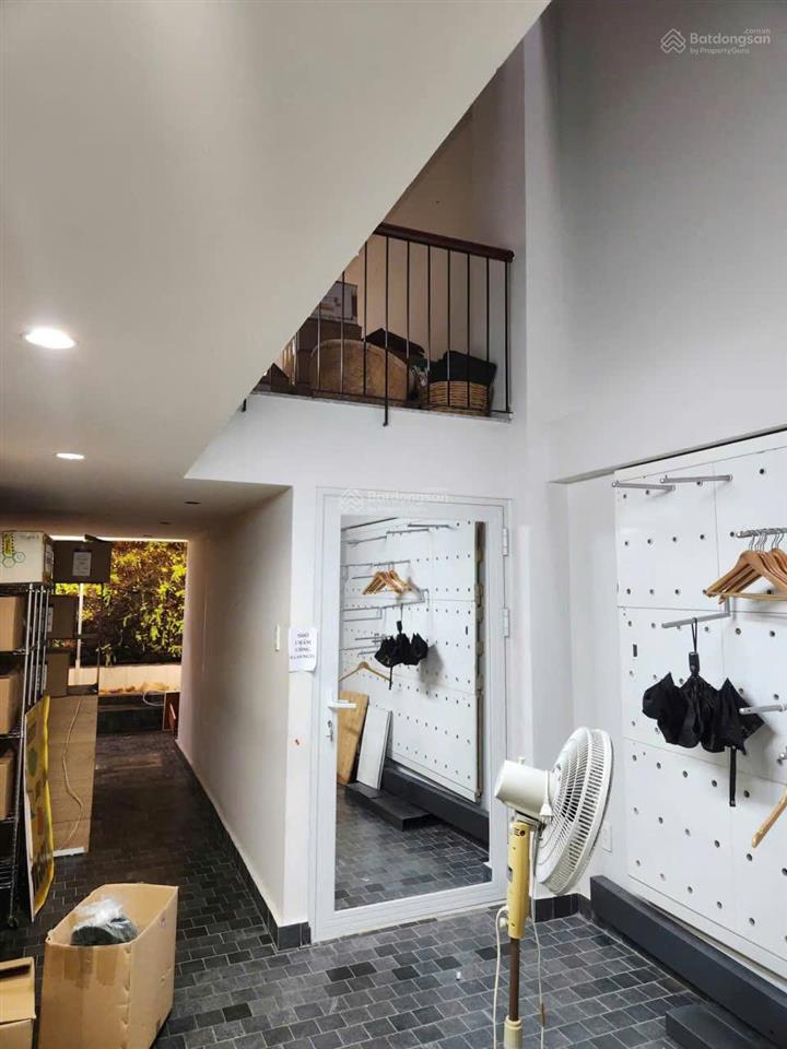 Nhà mới đẹp ký con 4x25m 5 tầng thang máy 500m2 tiện spa showroom