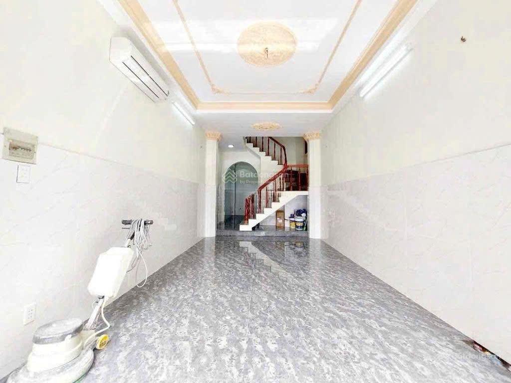 Mặt bằng kinh doanh vị trí đắc địa  trung tâm phường tân định, quận 1