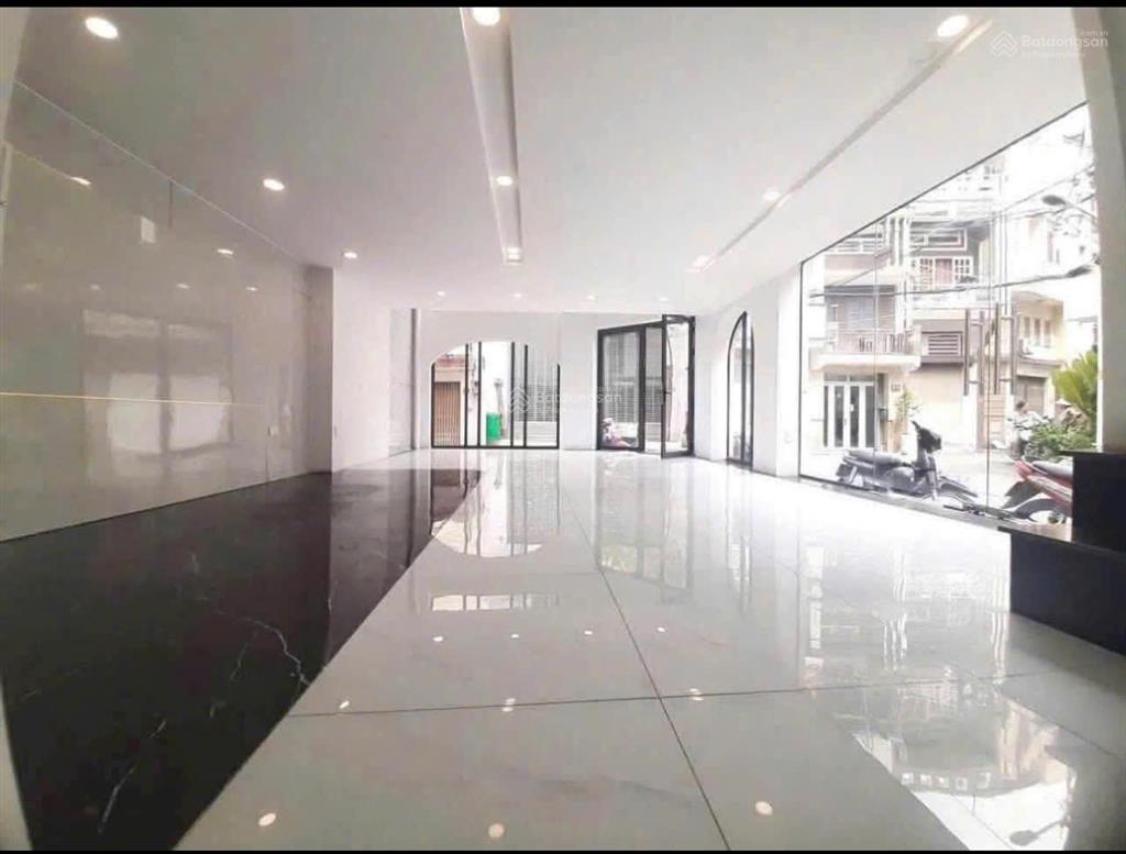 2 mặt tiền kinh doanh  khu vực thời trang lê văn sỹ, phú nhuận