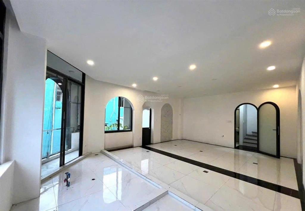 2 mặt tiền kinh doanh  khu vực thời trang lê văn sỹ, phú nhuận