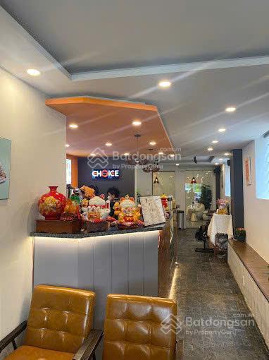 Mặt tiền nguyễn hữu cầu 4.3x17 2 tầng 100m2 tiện spa shop quán ăn