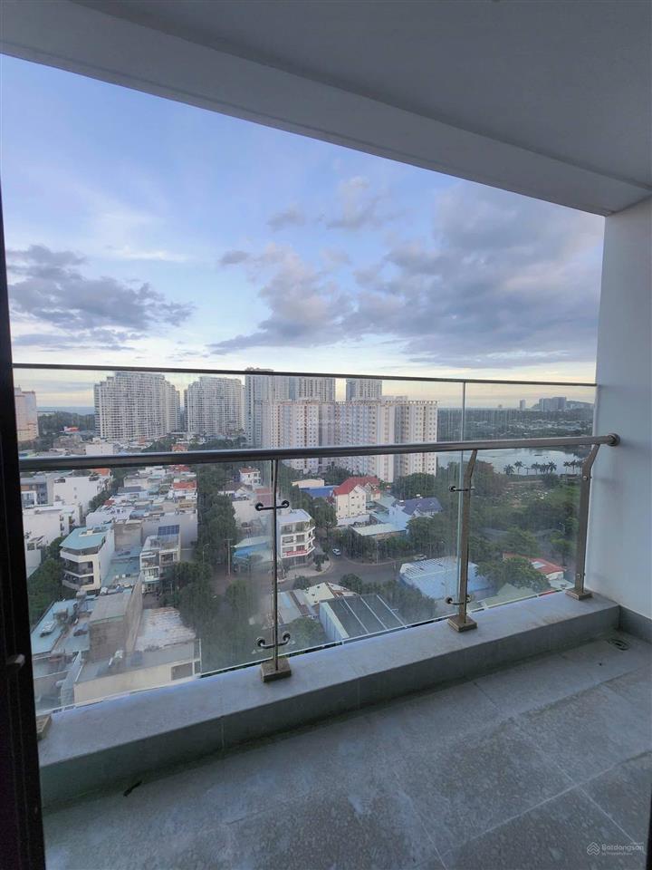 Căn 2pn view biển giá tốt hiện nay