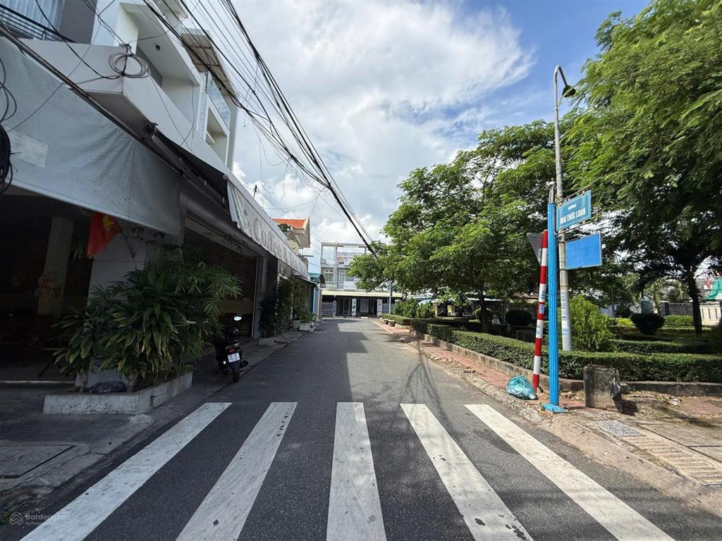 Bán 2 lô nhà liền kề 2 mặt tiền đường 30/4 & hẻm 7 mai thúc loan, vũng tàu