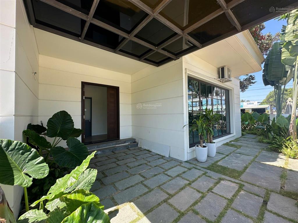 Nhà phố compound liền kề tttm có cam kết thuê 2530tr/tháng trong 5 năm liền kề sân bay long thành
