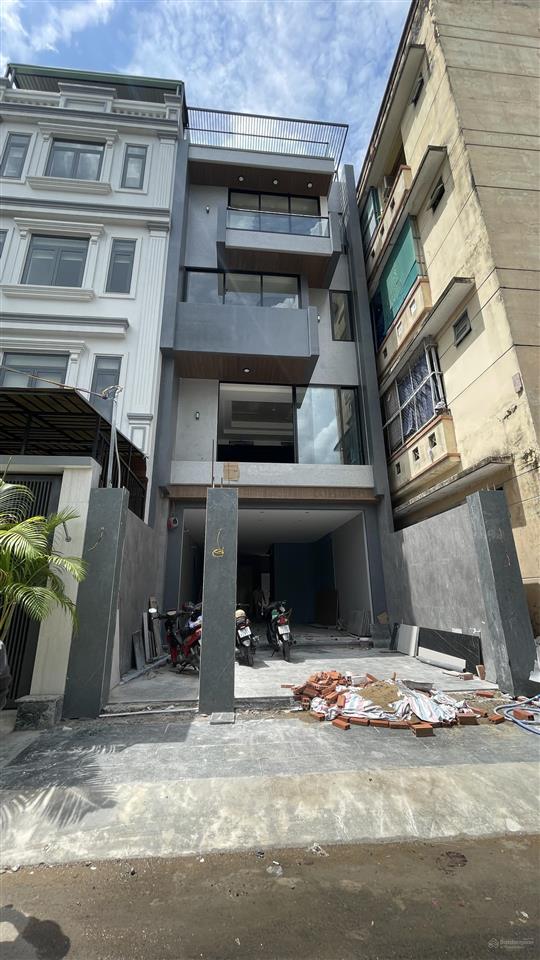 Gấp bán, nhà 5 tầng 104m2 có thang máy tiện khai thác chdv đường số 8 ngay đh cảnh sát chỉ 13,8 tỷ