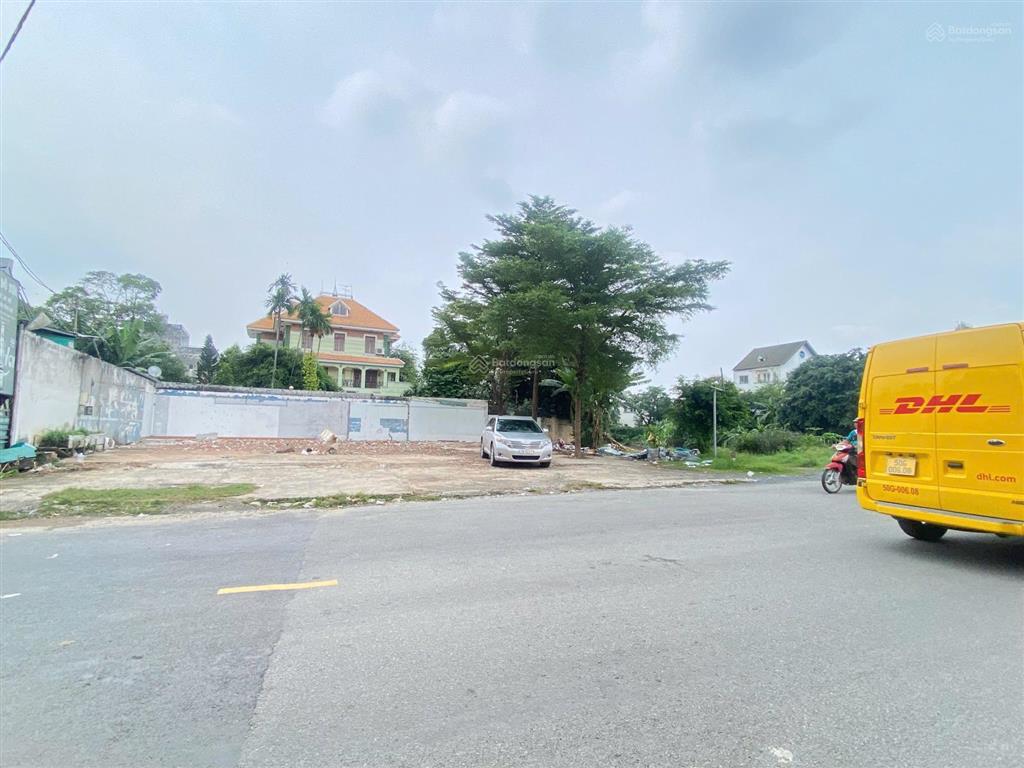 350m2 (18x19) đất mặt tiền đường số 10 view sông hiệp bình chánh giá chỉ 130tr/m2 còn tl