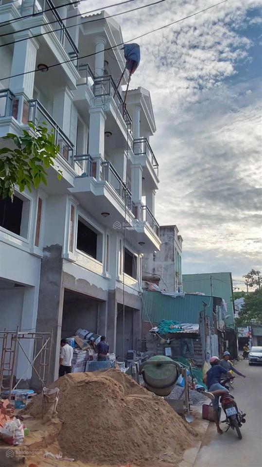 Nhà 4 tầng 67,5m2 mặt tiền đường số 44 hiệp bình gần mặt tiền đường tam bình giá chỉ 9,5 tỷ tl