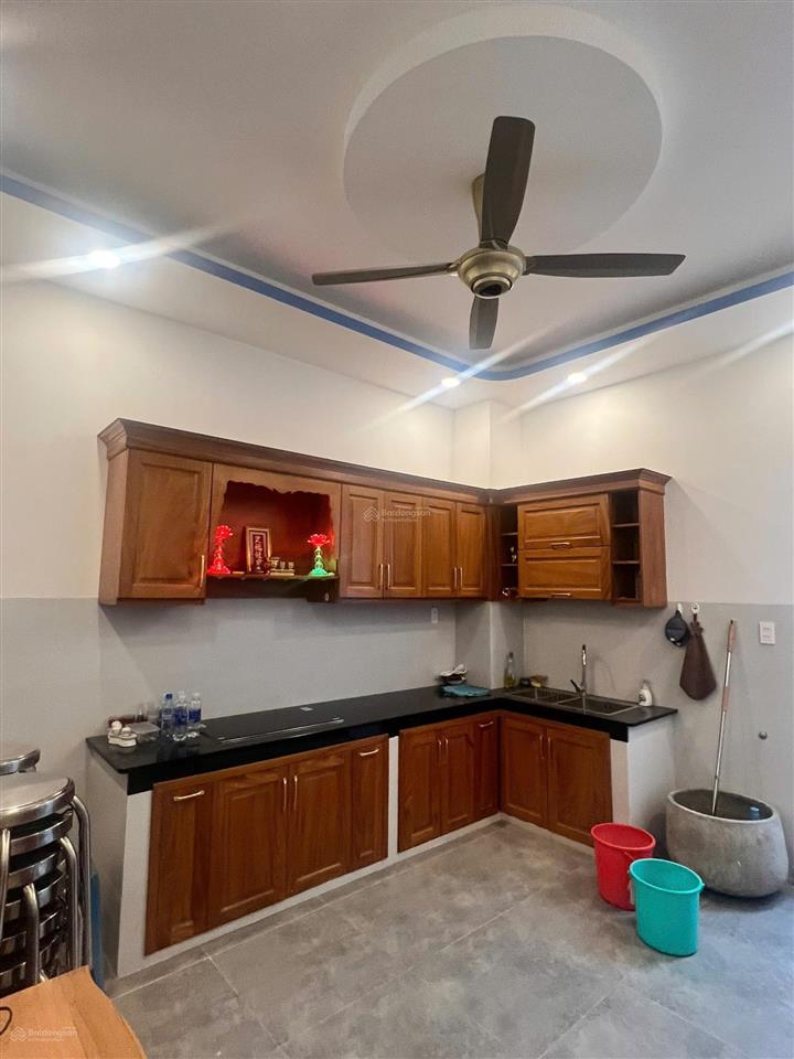 Cho thuê nhà 4 tầng, 4pn, 4wc đường số 5 ngay cạnh vincom võ văn ngân thủ đức chỉ 25tr/tháng