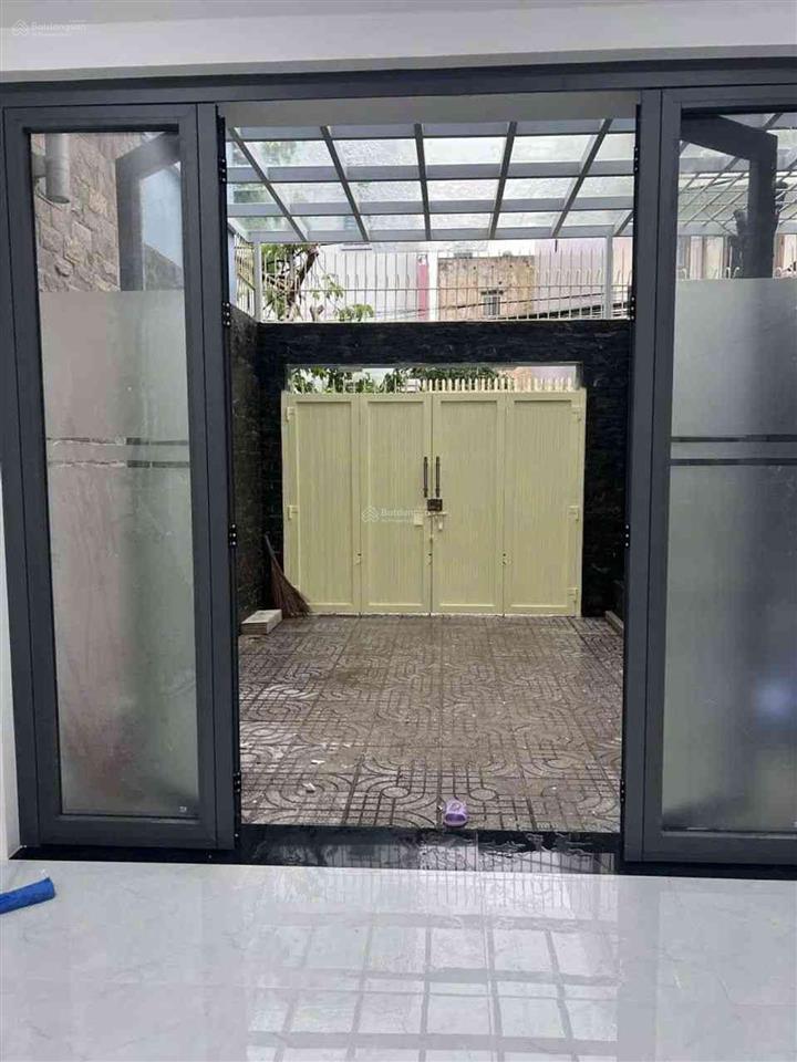 Nhà 3 tầng hẻm xe hơi đường số 9 ngay đh luật, ql13 90m2 5x18 vuông vức chỉ 9,3 tỷ tl