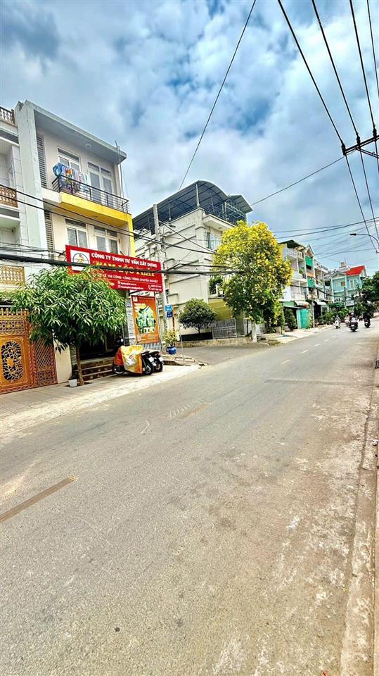 Gấp bán giảm còn 8,9 tỷ đất 110m2 mặt tiền đường số 6, linh tây gần đh cảnh sát, phạm văn đồng