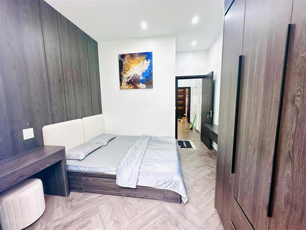 Nhà 3 mặt thoáng đống đa đẹp long lanh