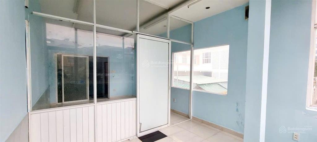 Cho thuê nhà nguyên căn mặt tiền đường 3 tháng 2