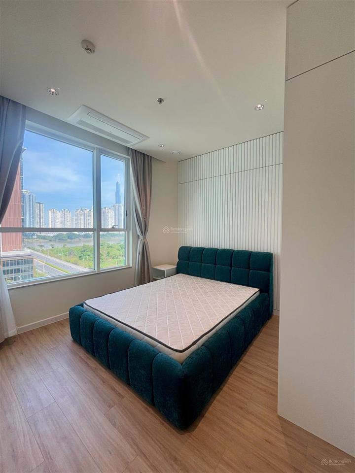 Cho thuê căn 1pn full nt sang trọng  view sông sg & landmark rất đẹp, 3 tầng view hiếm có