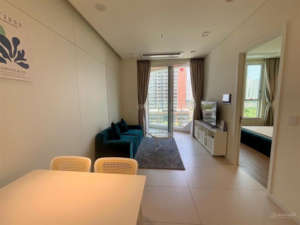 Cho thuê căn 1pn full nt sang trọng  view sông sg & landmark rất đẹp, 3 tầng view hiếm có