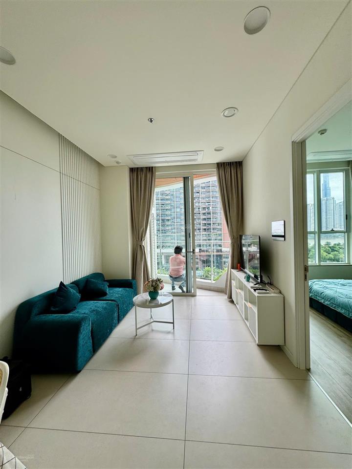 Cho thuê căn 1pn full nt sang trọng  view sông sg & landmark rất đẹp, 3 tầng view hiếm có