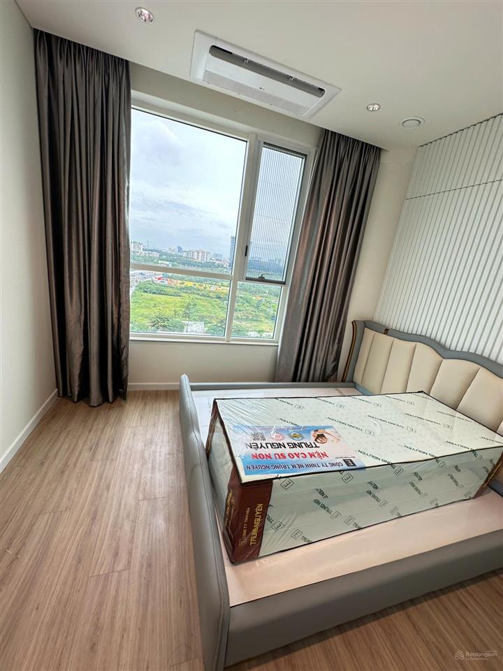 Phan hoàng tân  bán 1pn tại thu thiem #zeitriver, giá 12,5 tỷ, 61m2, giá còn rẻ, đáng mua ngay
