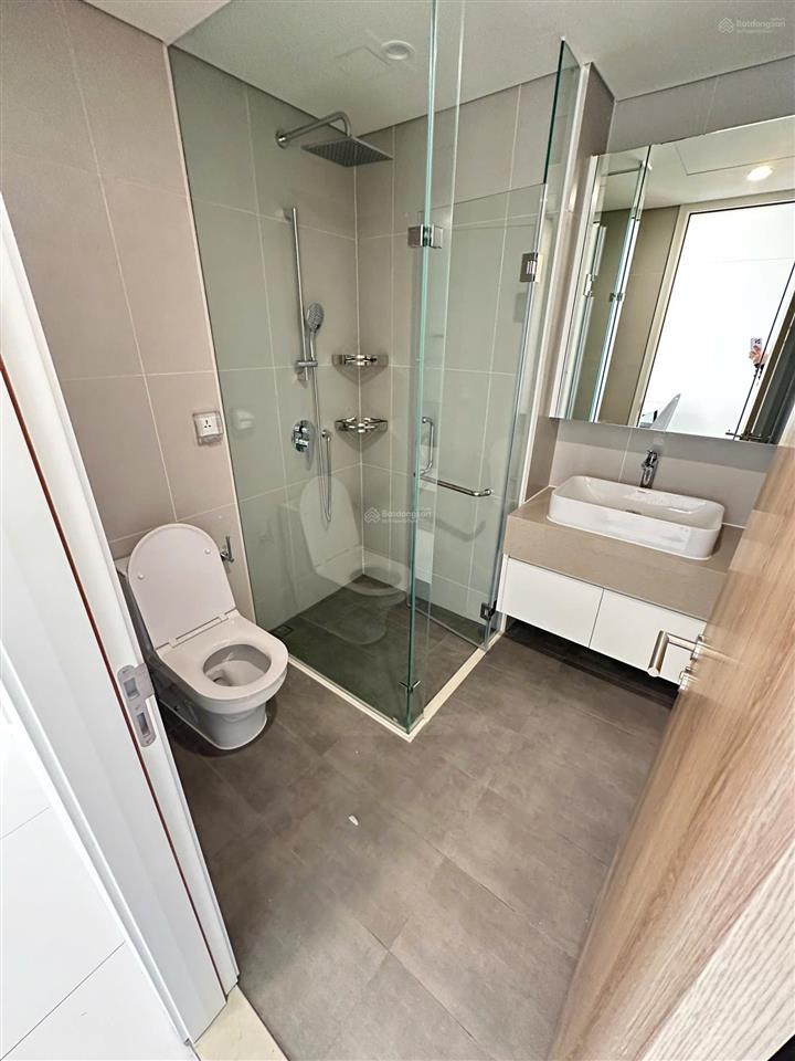 Phan hoàng tân  bán 1pn tại thu thiem #zeitriver, giá 12,5 tỷ, 61m2, giá còn rẻ, đáng mua ngay