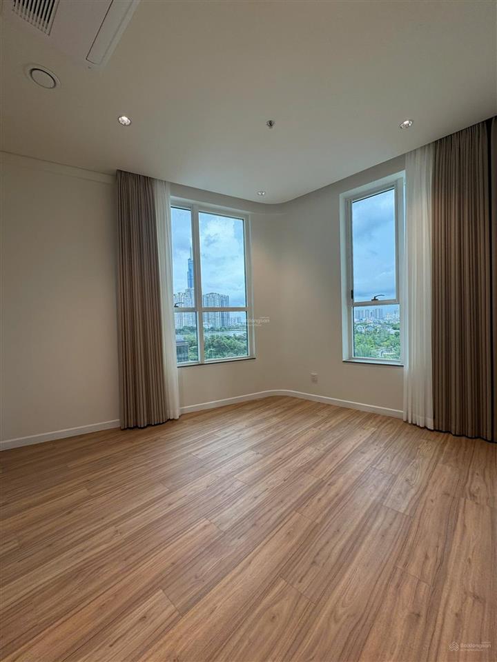Em tân  0986 799 *** bán căn 3pn đáng mua nhất tại thu thiem zeit river