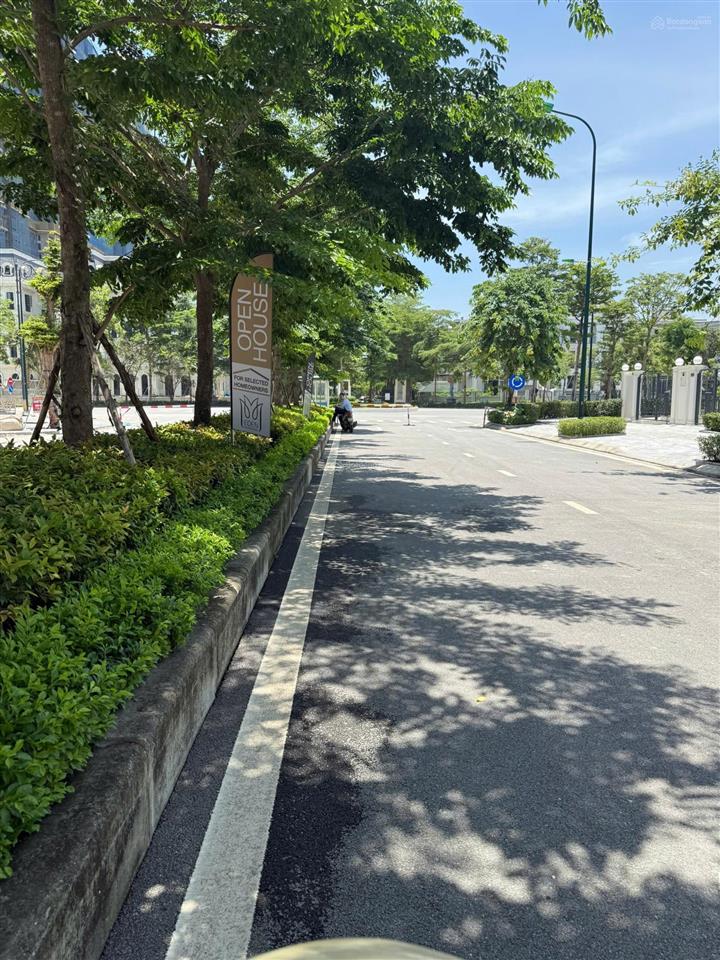 Biệt thự ciputra  hơn 300tr/m2  180m2  gía tốt nhất khu  chủ thiện chí