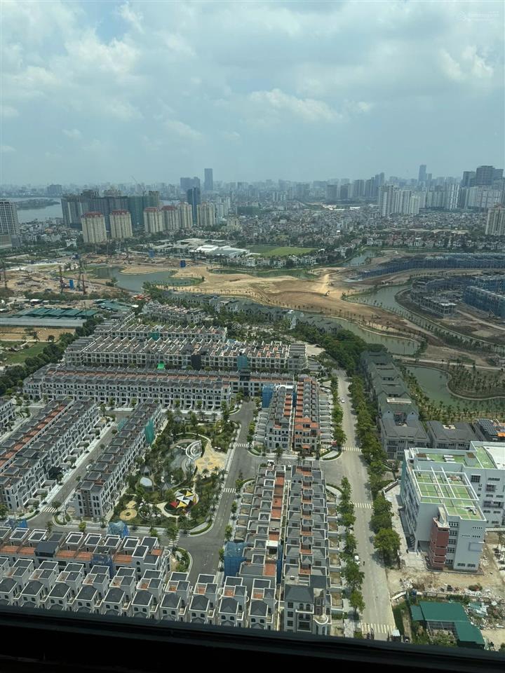 Siêu phẩm ciputra 230m2 hồ bơi  mặt đường đôi, cạnh công viên 65ha  sát nguyễn văn huyên