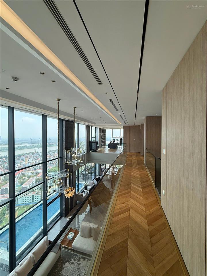 Sunshine golden river 162m2 tầng cao view hồ tây full nội thất