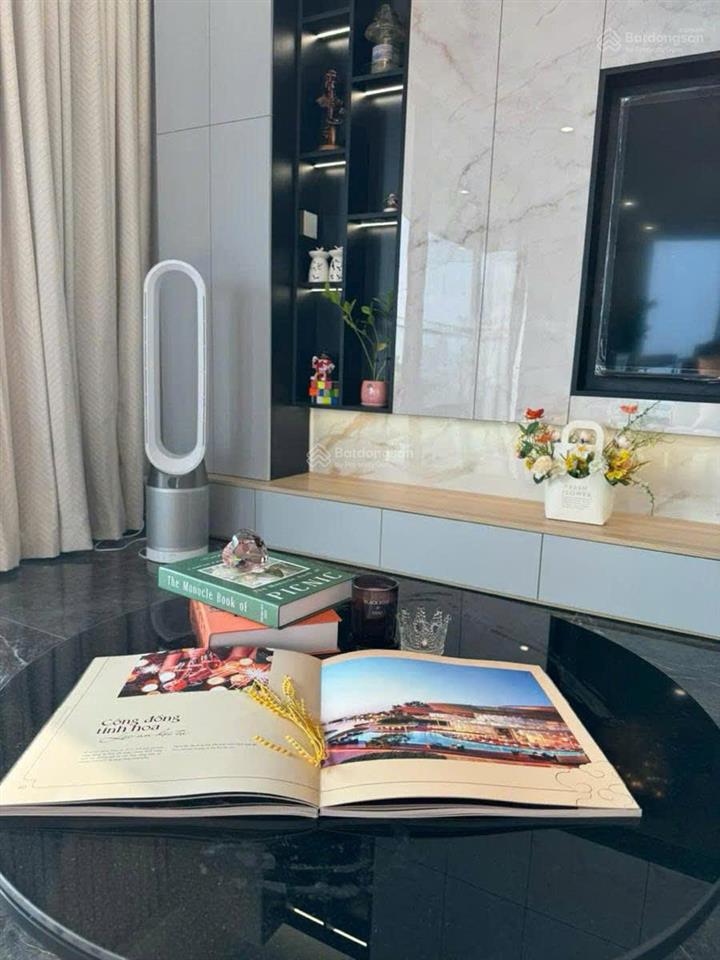 Sunshine golden river 162m2 tầng cao view hồ tây full nội thất