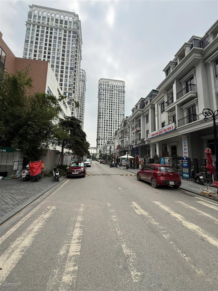 Siêu phẩm tây hồ  phân lô ô tô, đường 13m, vỉa hè không quy hoạch