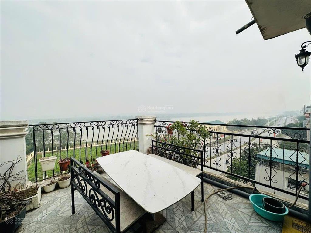 Bán nhà phú thượng vỉa hè 50m2 9 tầng ô tô tránh view sông công viên