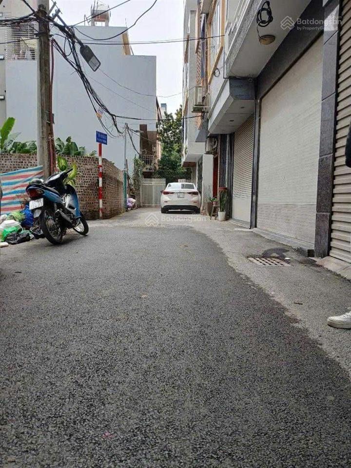 Bán nhà phú thượng 50m phân lô ô tô  5 tầng nhà full nội thất  ở luôn