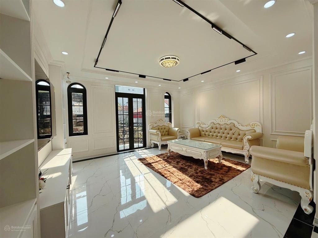 Phân lô quân đội lô góc thang máy ô tô chạy 60m2 7 tầng nội thất xịn sát phố