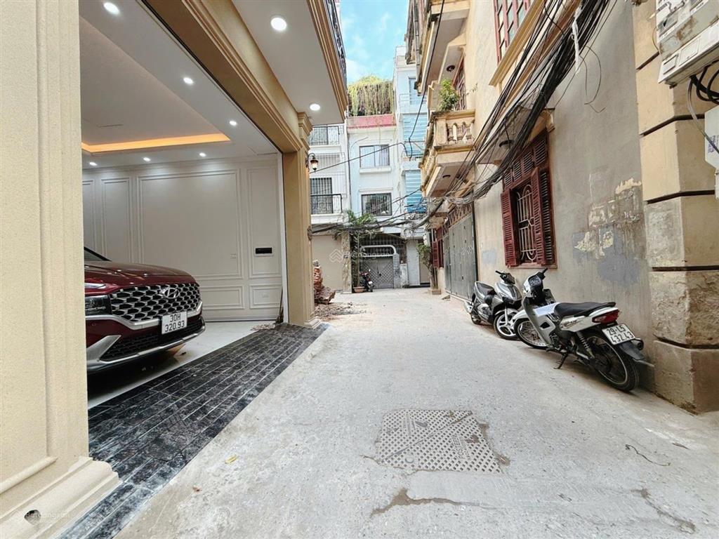 Phân lô quân đội lô góc thang máy ô tô chạy 60m2 7 tầng nội thất xịn sát phố