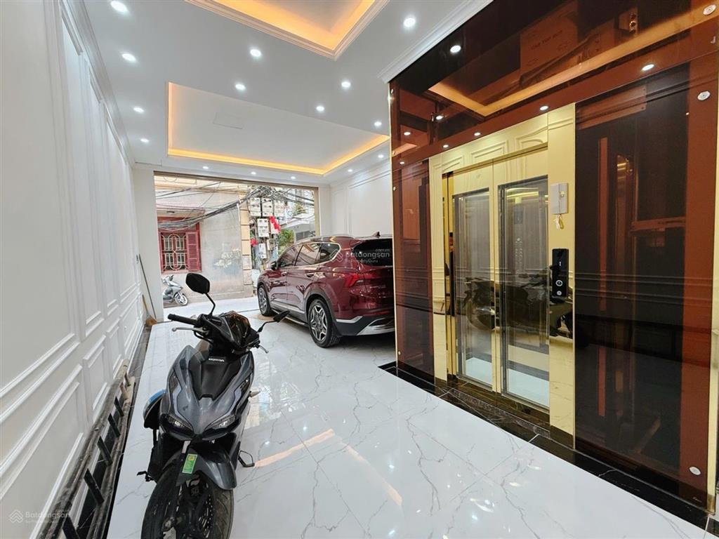 Phân lô quân đội lô góc thang máy ô tô chạy 60m2 7 tầng nội thất xịn sát phố