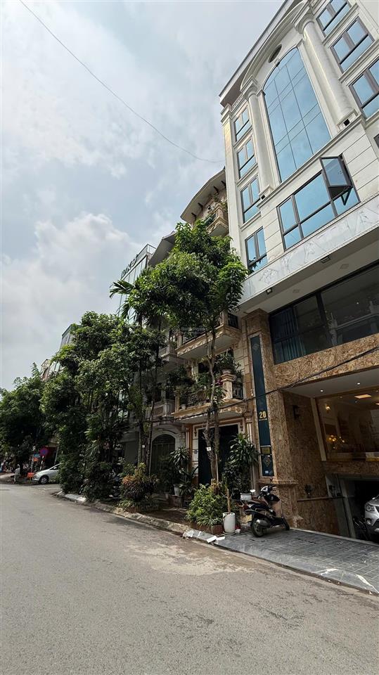 Mặt phố q. cầu giấy 140m2 mặt đường 4 làn xe vỉa hè 5m kinh doanh  building