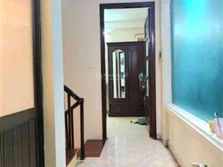 Nhà cầu giấy ngõ rộng không quy hoạch nhà dân xây 40m2 lô góc 4 tầng