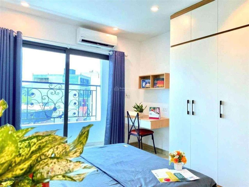 Tòa nhà dòng tiền  hoàng quốc việt  190m2 lô góc cho thuê 400tr/tháng  7%  ô tô  10m mặt phố