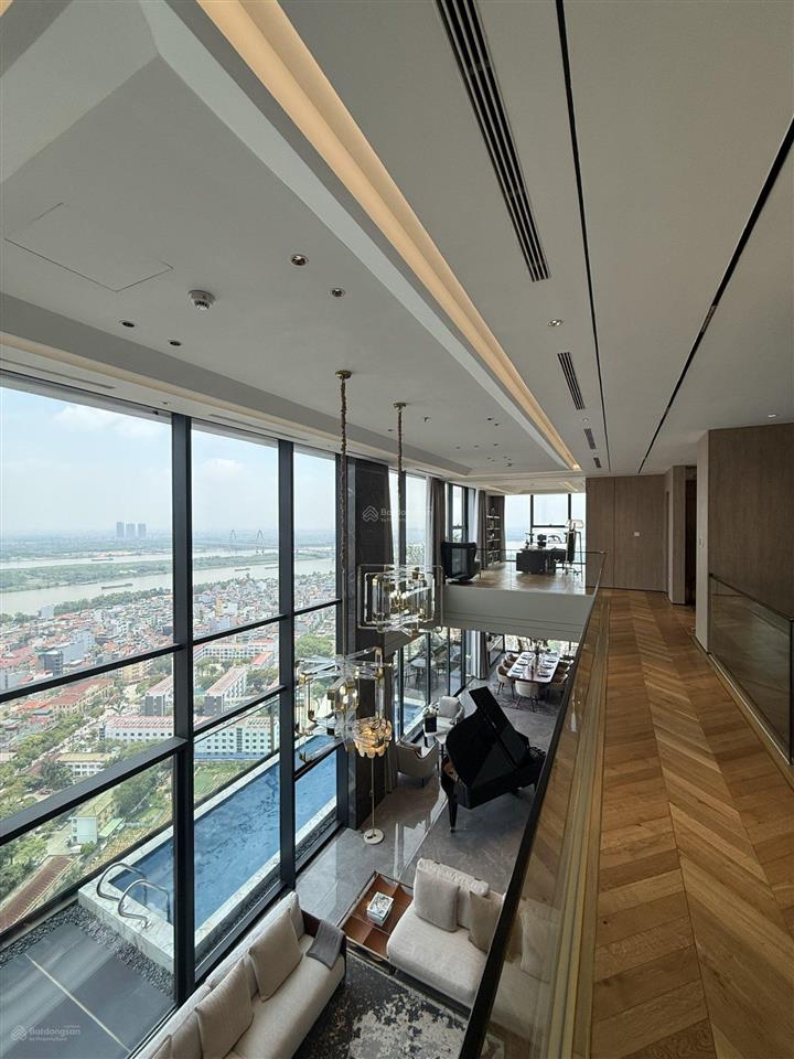 Sunshine golden river 134m2  tầng trung  view sông  công viên  full nội thất